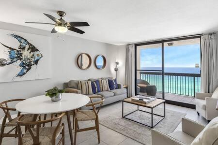 The Oyster by Brightwild-Beachfront Condo