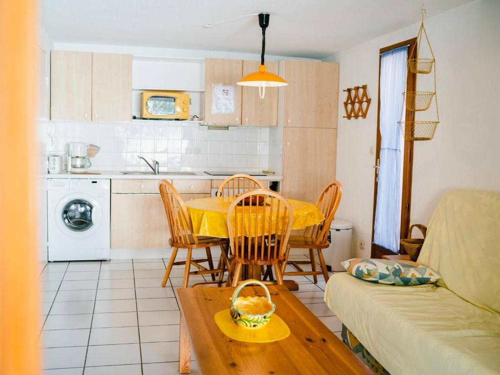 Villa 2-pièces au calme avec mezzanine, terrasse et parking - 5 couchages - Animaux acceptés - FR-1-409-130 - 5