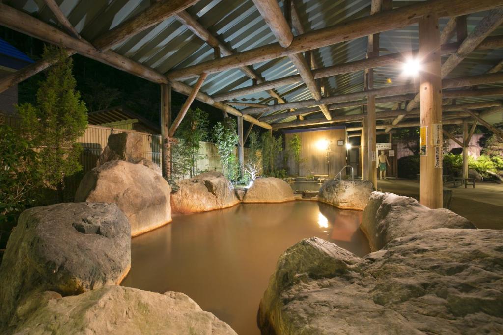 Open air bath