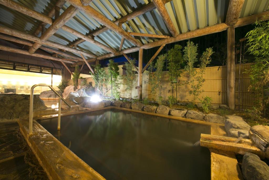 Open air bath