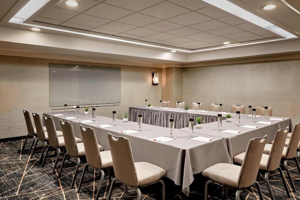 Sala de reuniões / Salões de baile