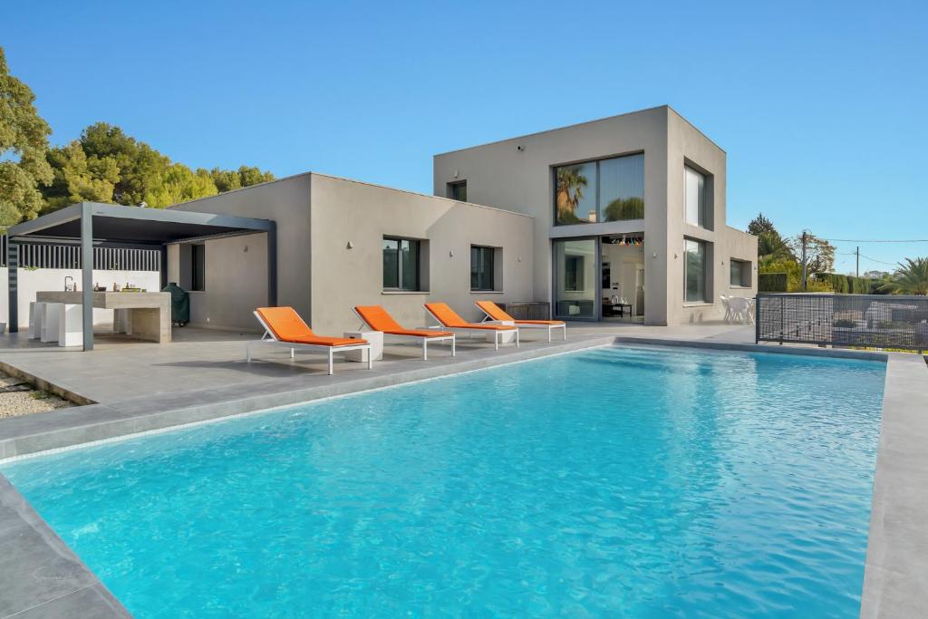 Casa Mieke Modern Villa Denia View of the Montgo Mountain - 1
