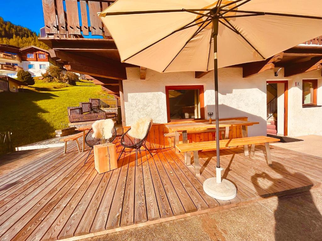 Mountain Lodge Sölden - Ski in Bike out Chalet - 3