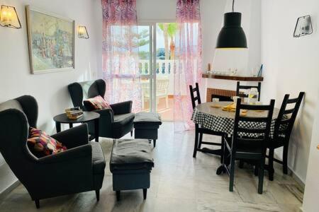 Apartamento con piscina en Las Rosas de Capistrano - 4