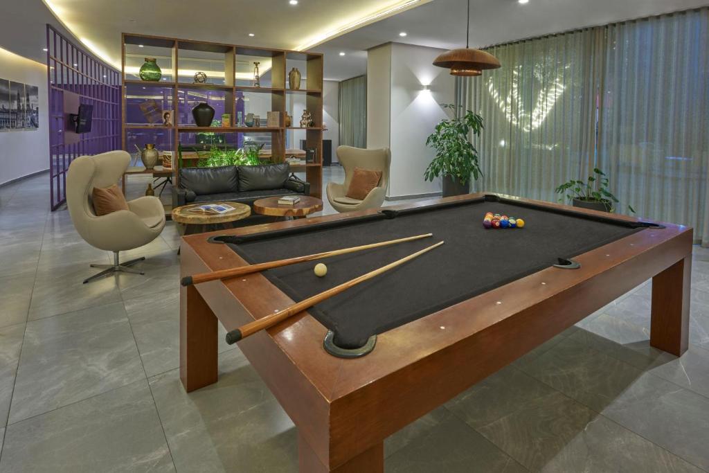 スイミングプール