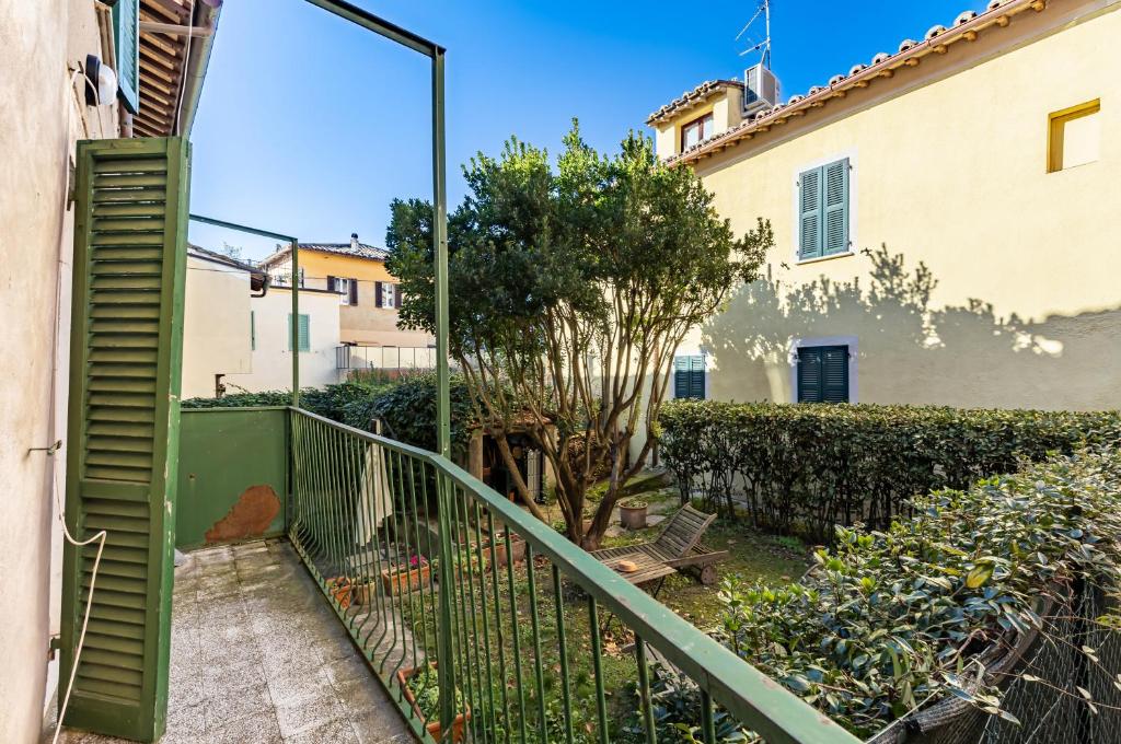 GuestHost - Urban Oasis - Central Apartment with Garden - 3