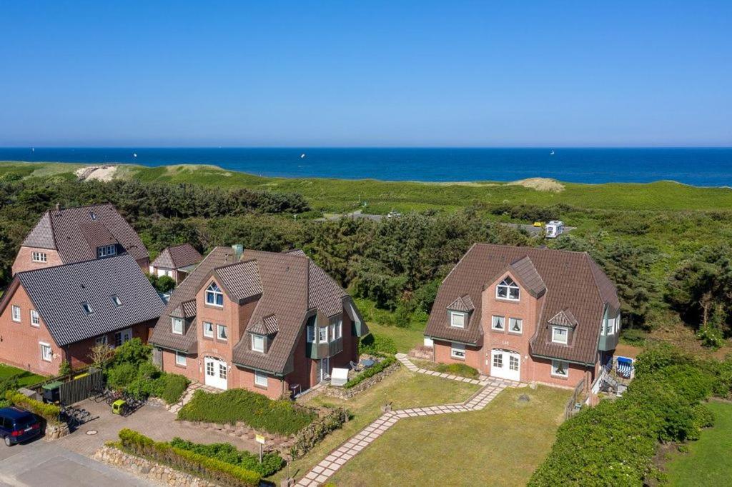 Luv & Lee, Whg 4, Westerland