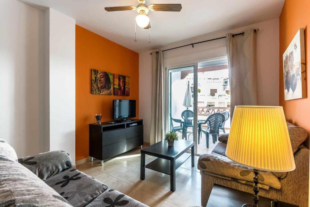 Apartamento 2 Dormitorios y Terraza - 2
