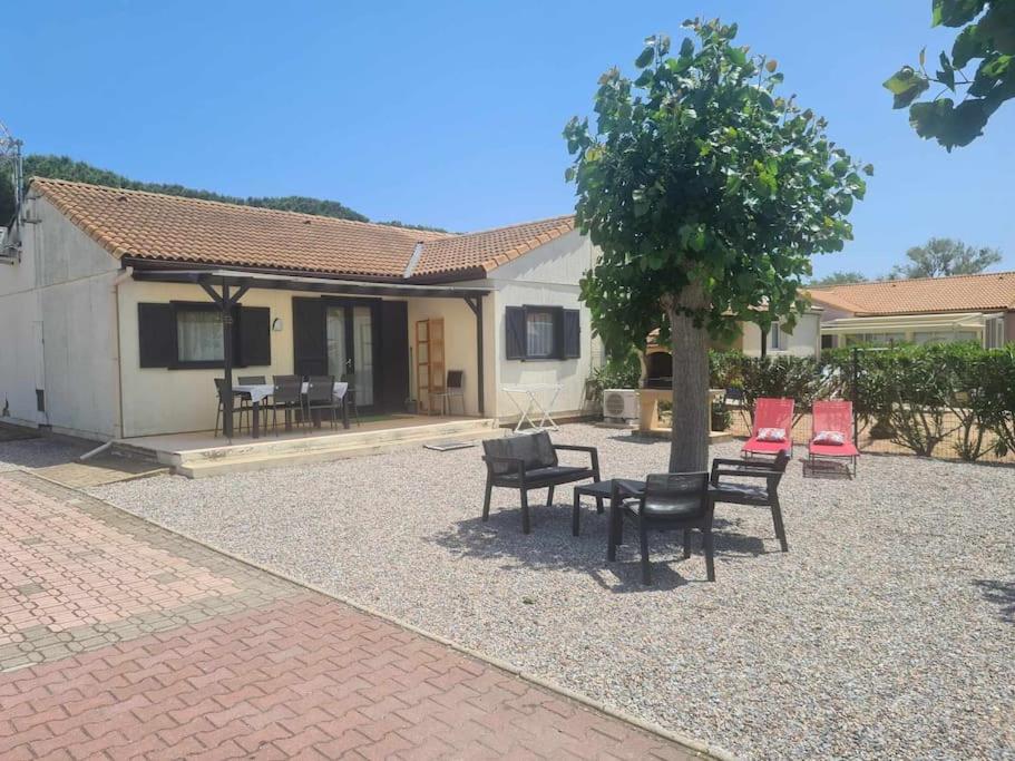 Maisonnette 4/6p. piscines toboggans et plage 200m - 1