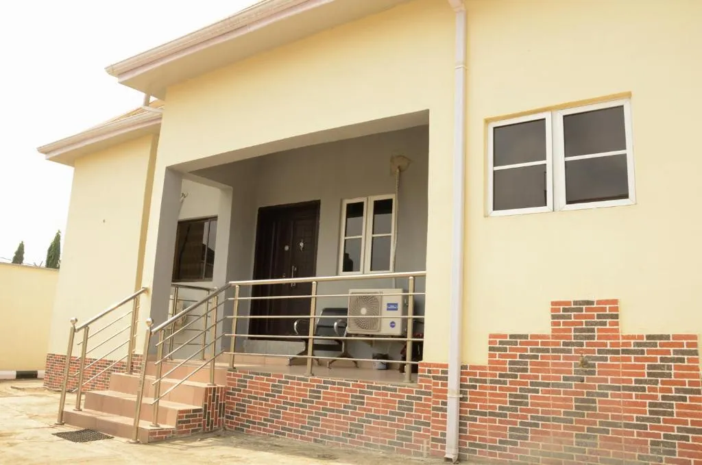 Peace cottage short lets and apartments, hotel in Ibadan