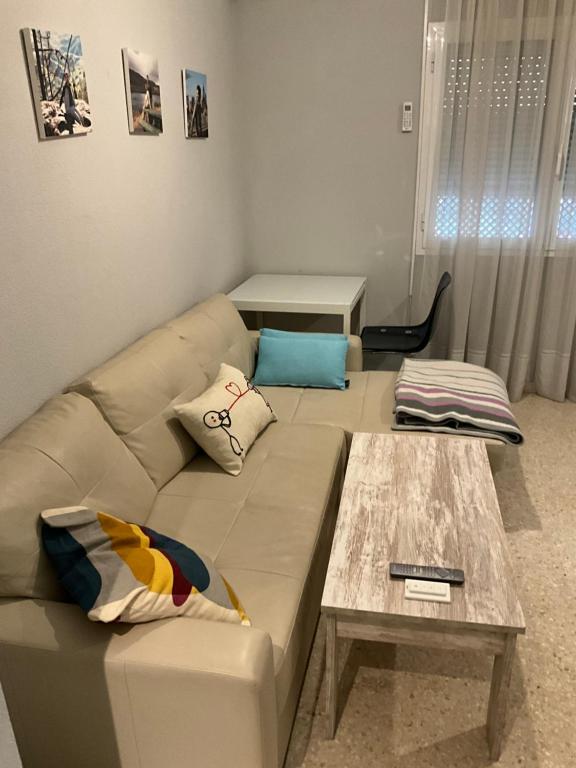 Céntrico Apartamento Santa Justa - 4