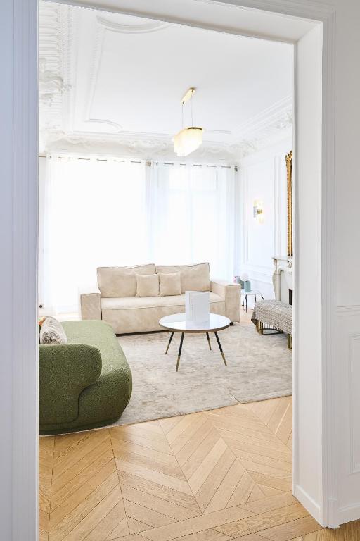 Champs Elysées!Montaigne, New Luxurious 6pers flat - 3