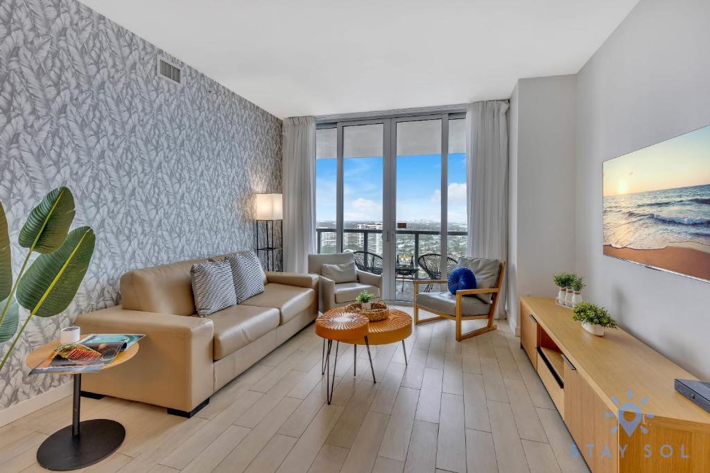 Amazing View - Pool - Gym - 2 Bedrooms, Hallandale Beach