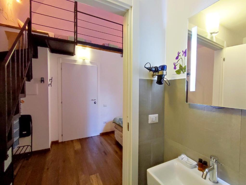 Stanza Con Bagno Privato Orvieto Centro Storico, Aria Condizionata NETFLIX Vicino al Pozzo della Cava-Affittacamere "Carvajal Rooms" - 4
