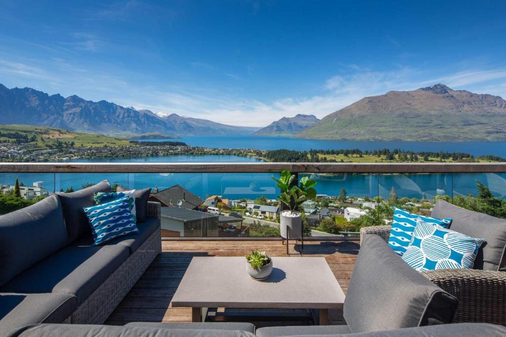 Highlands Lodge- Free Parking- BBQ- AC- Lake Views, Queenstown