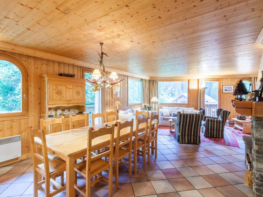 Appartement skis aux pieds Méribel Chaudanne avec parking et cheminée - FR-1-411-937 - 2