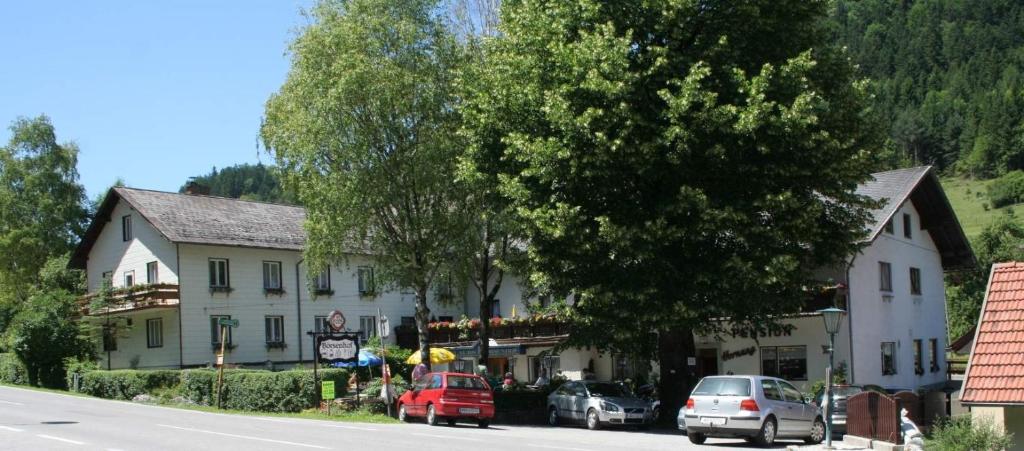 CProoms24, Miesenbach