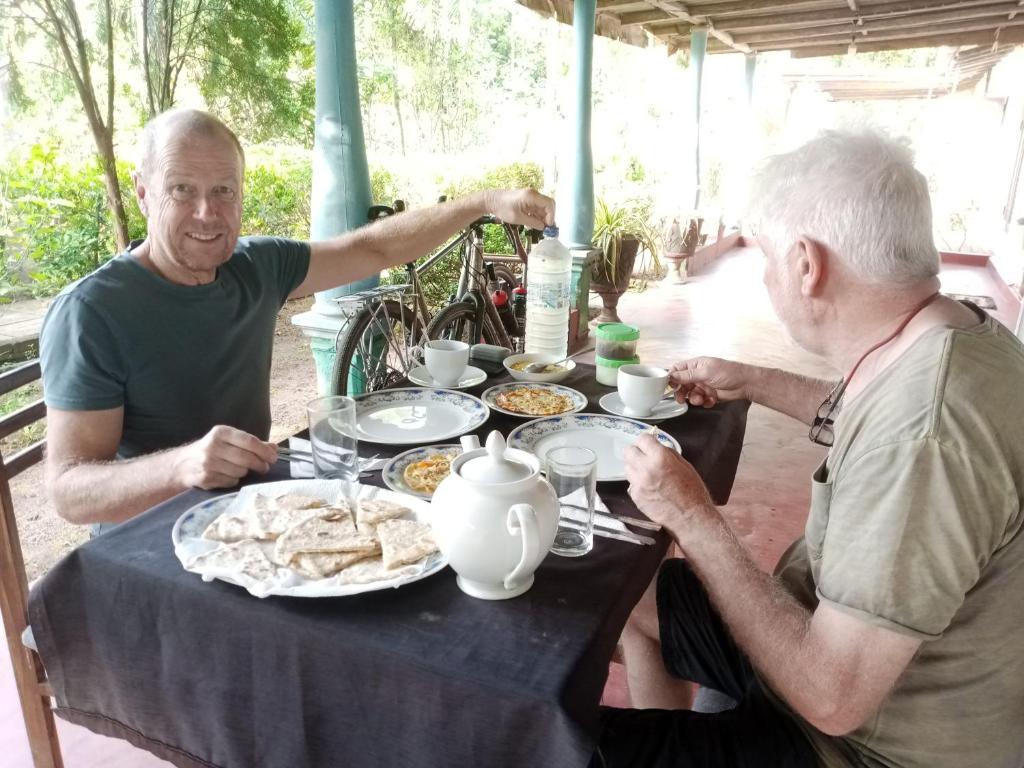 5. 빌리지 가든 인..