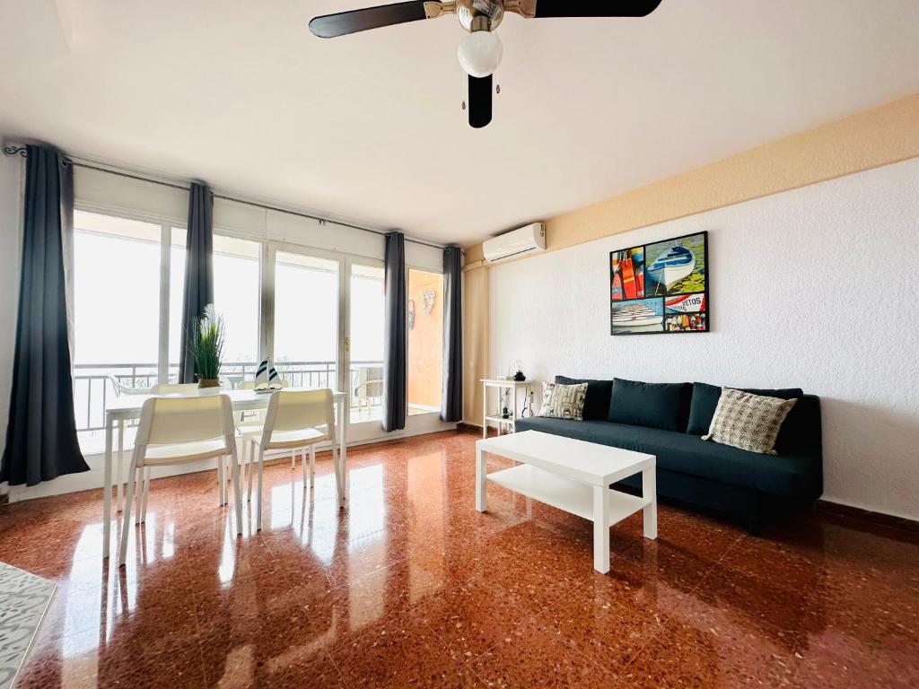 Home Nautic Salou - 4