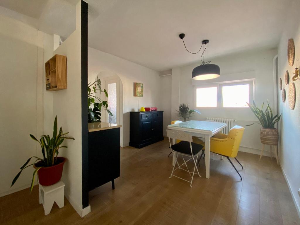Apartamento tranquilo en el centro de Burgos - 1