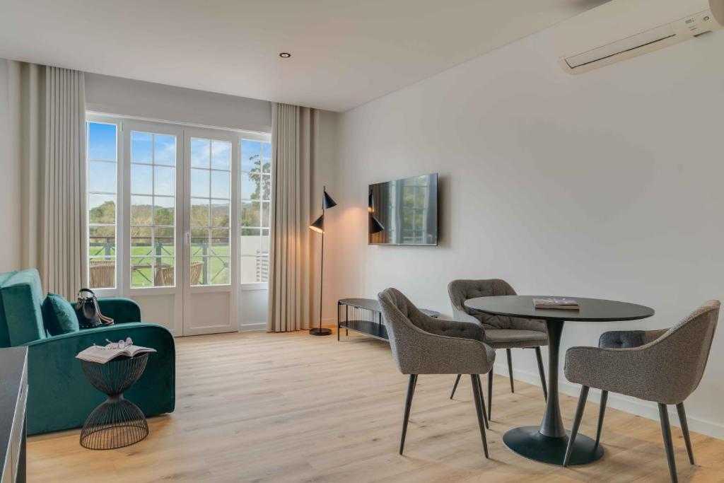 ぺスタナ シントラ ゴルフ リゾート&スパ ホテル (Pestana Sintra Golf Resort & Spa Hotel) バルコニー/テラス