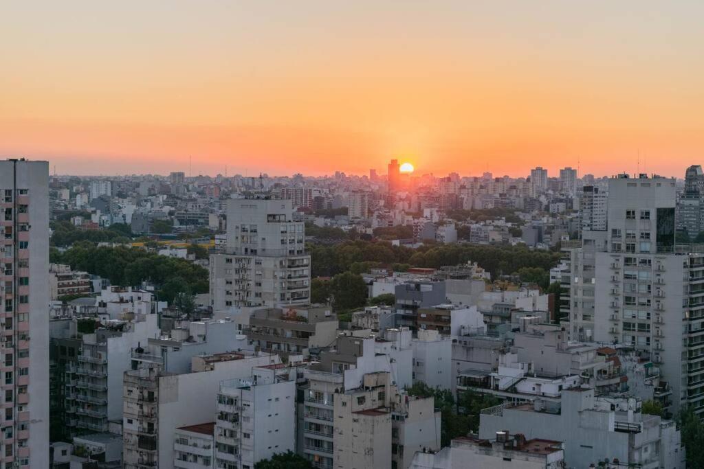 Vista panoramica piso 20, seguridad 24 hs, piscina & jardin, cochera disponible para alquilar Palermo Soho - 2