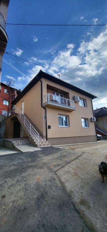 Apple Home, Sarajevo