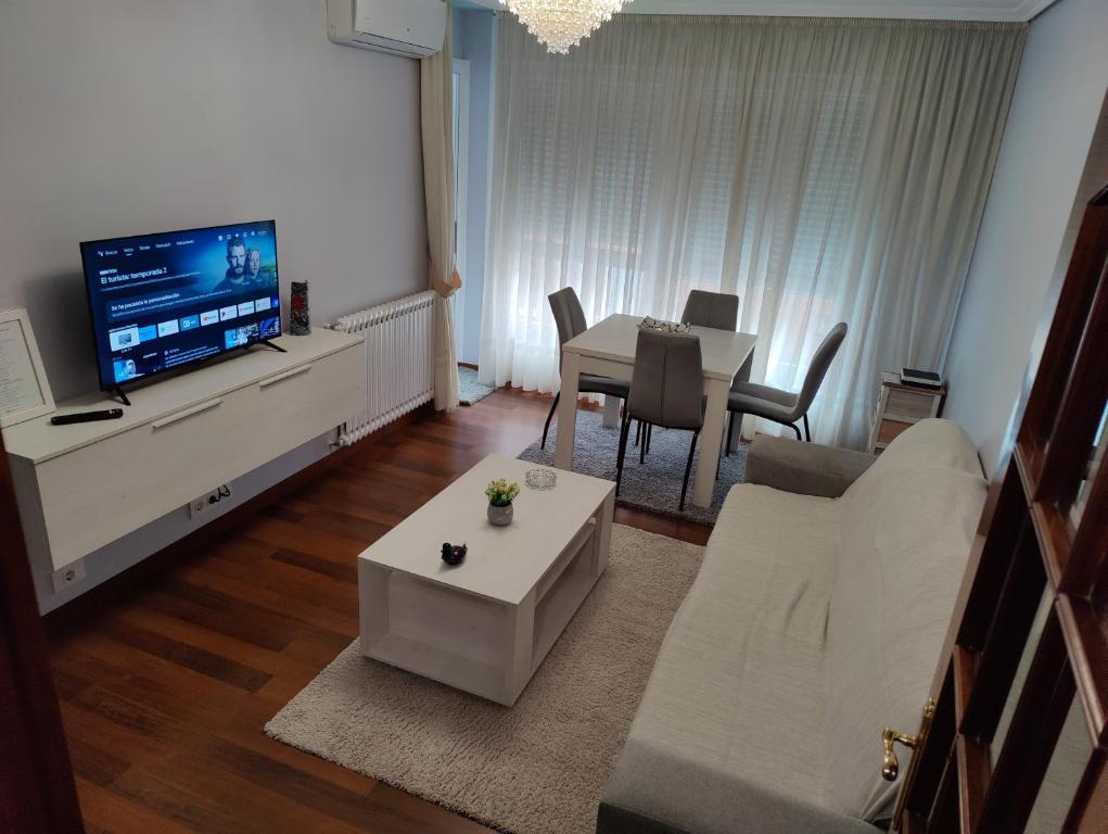 Apartamento Turístico Menéndez Pelayo -Vigo - 4