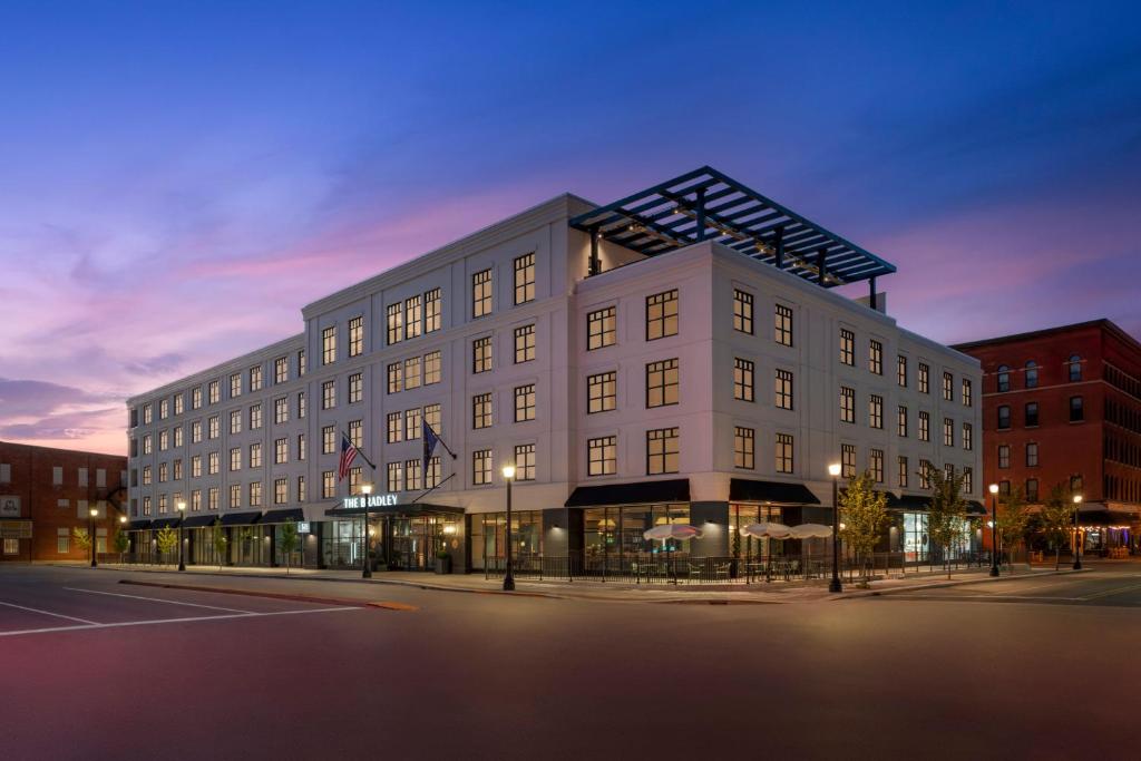 The Bradley, Fort Wayne
