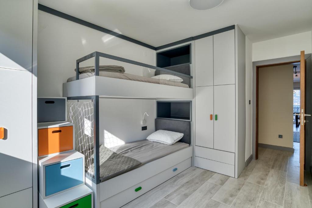 Luxurious 3-Bedroom Apartment by MN Property - 5