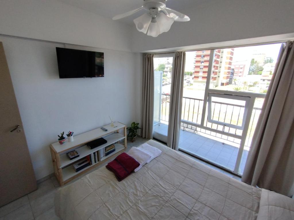 Departamento de 2 ambientes. Zona Güemes - 1