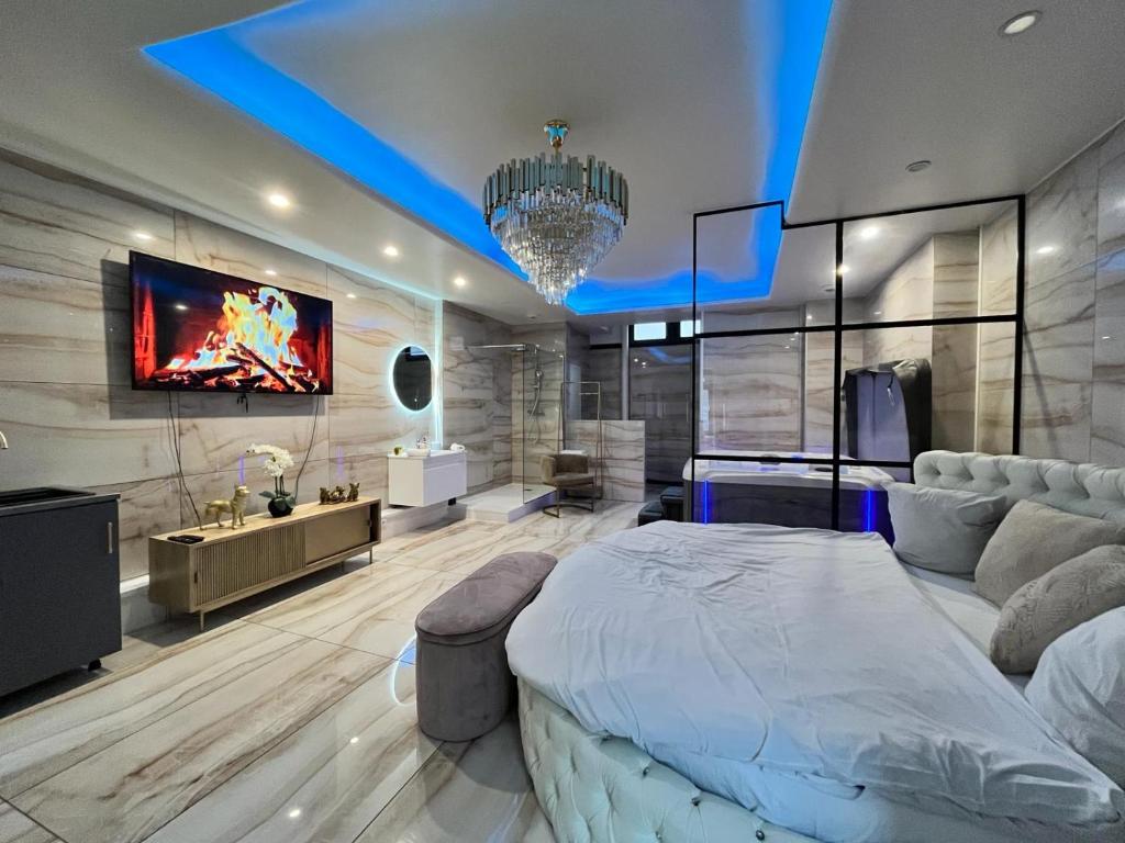 Golden house - JACUZZI - 1