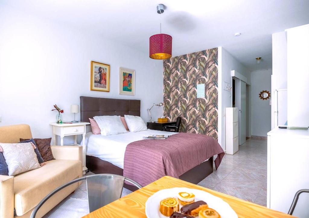 Sunterrace Loft-Triana's Star, 10' from city center! - 4