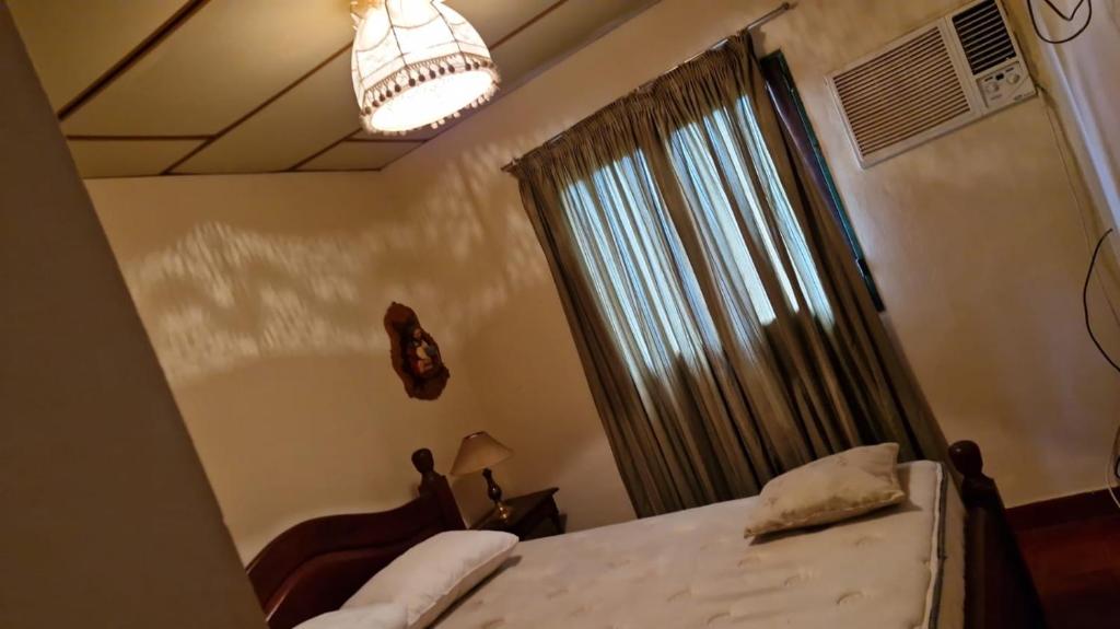 Casa con Pileta en el Paso - 4