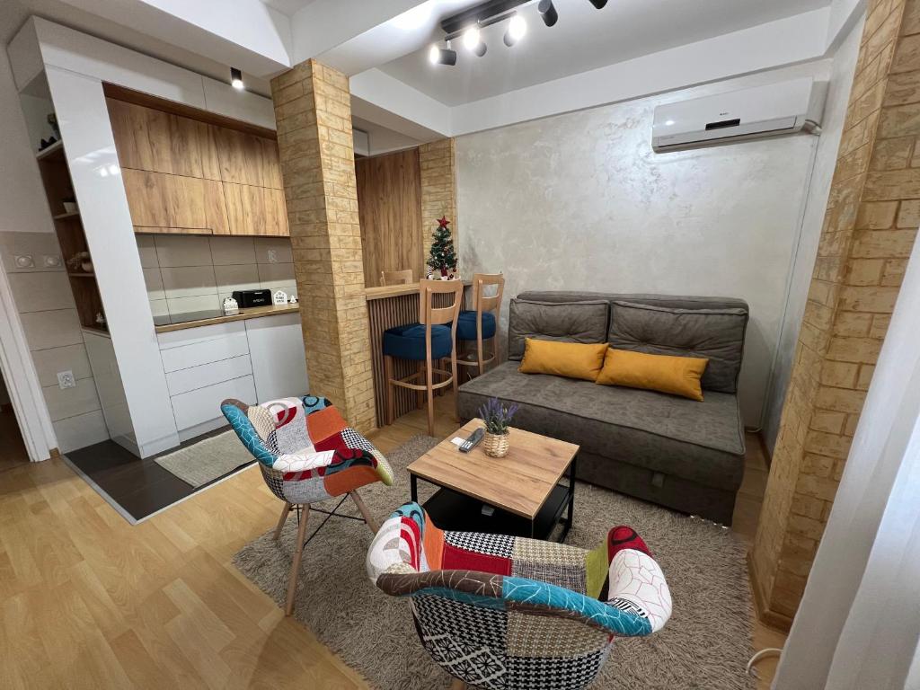 Holiday Lux Apartment - 2