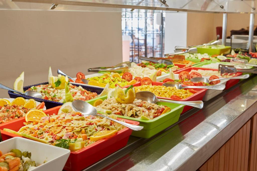 Hotel Ses Savines — Restaurant & bars in San Antonio, Balearic Islands