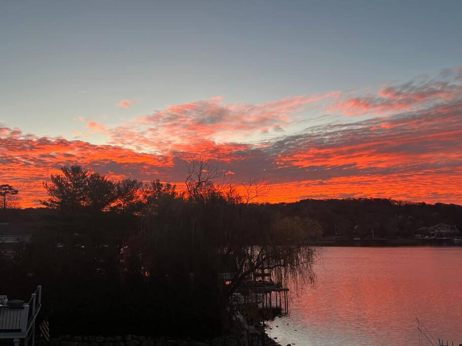 Amazing View Lake Retreat!