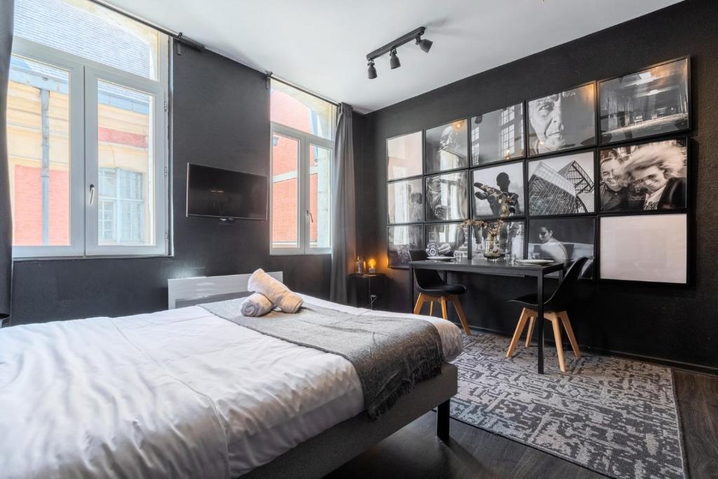 Studio located on the Grand Place! - 2