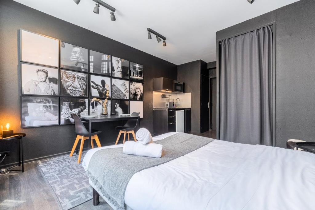 Studio located on the Grand Place! - 5