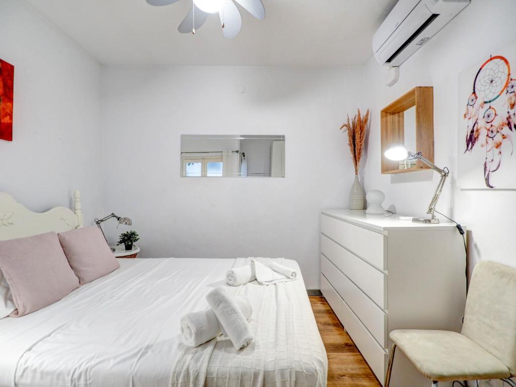 Espalter White by Hello Homes Sitges - 4
