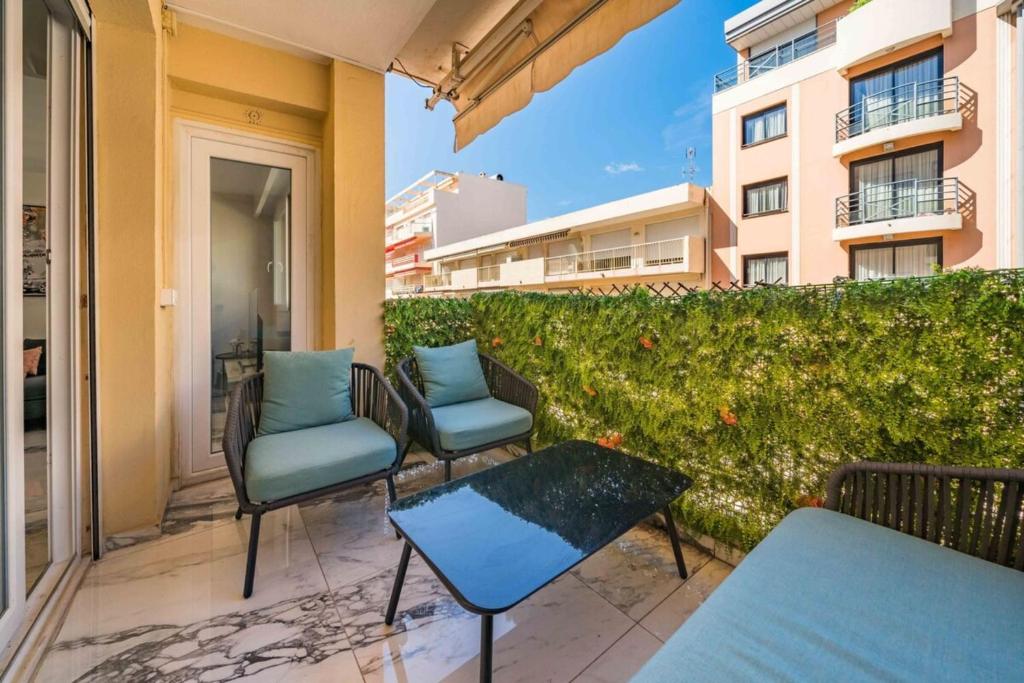 Beautiful 3 bedroom close to the Martinez - 3