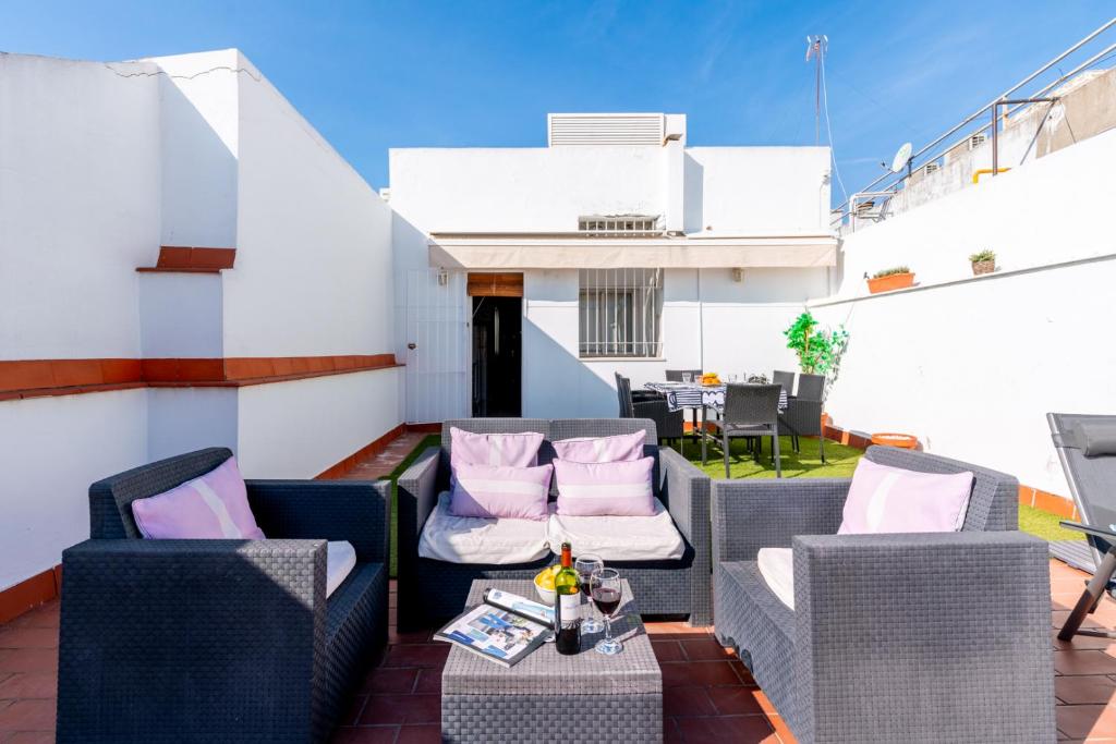 AtGr Luminoso Ático con Terraza, Calle Antonia Diaz - 2