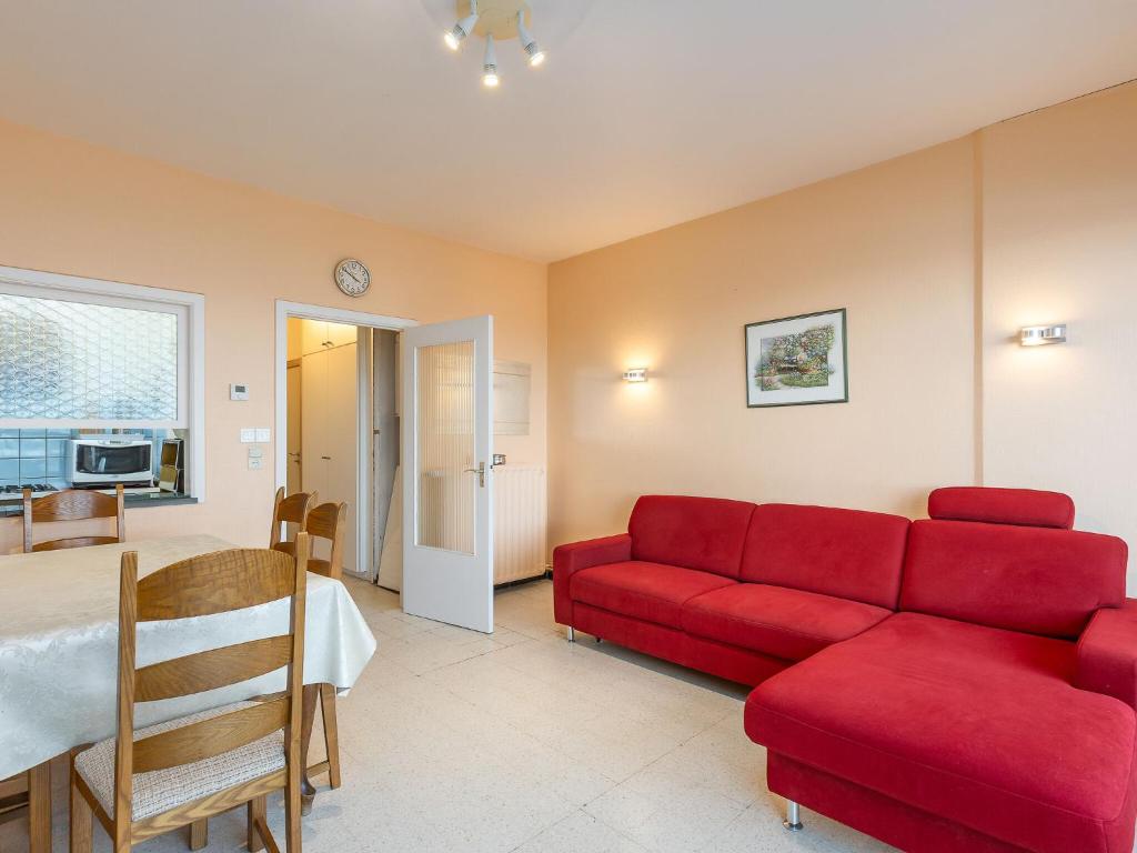 Ground floor apartment with sea view and garage, Middelkerke