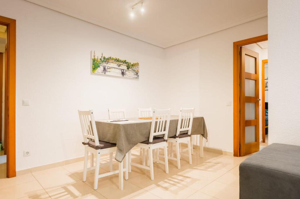 San Pagés 3BR Apartment - 5