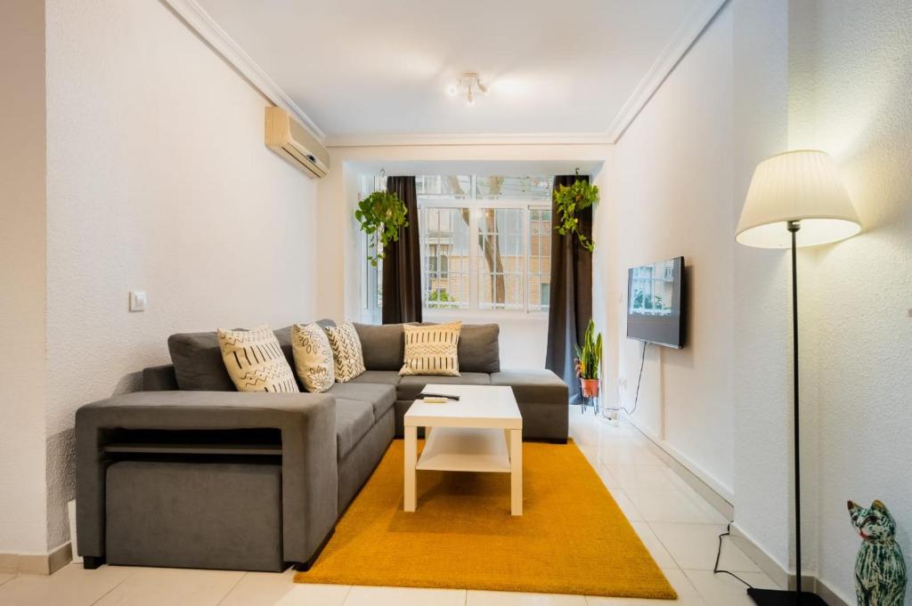 San Pagés 3BR Apartment - 4