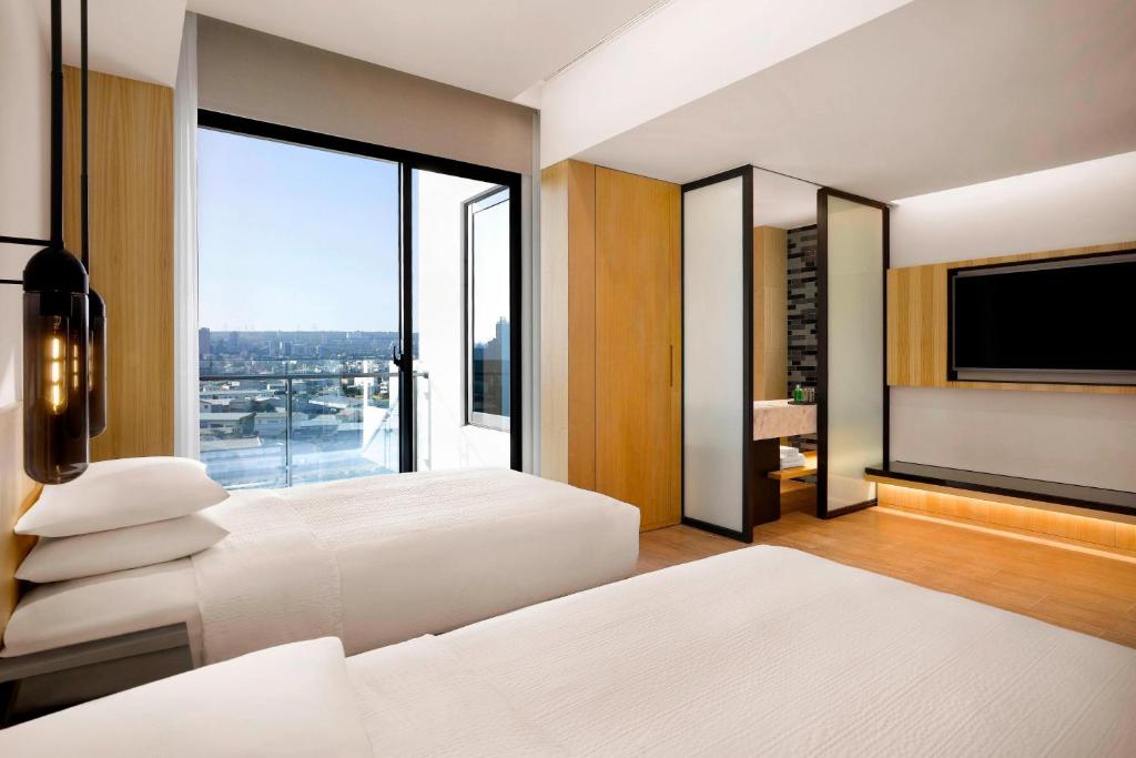 Taichung Fairfield by Marriott Taichung room