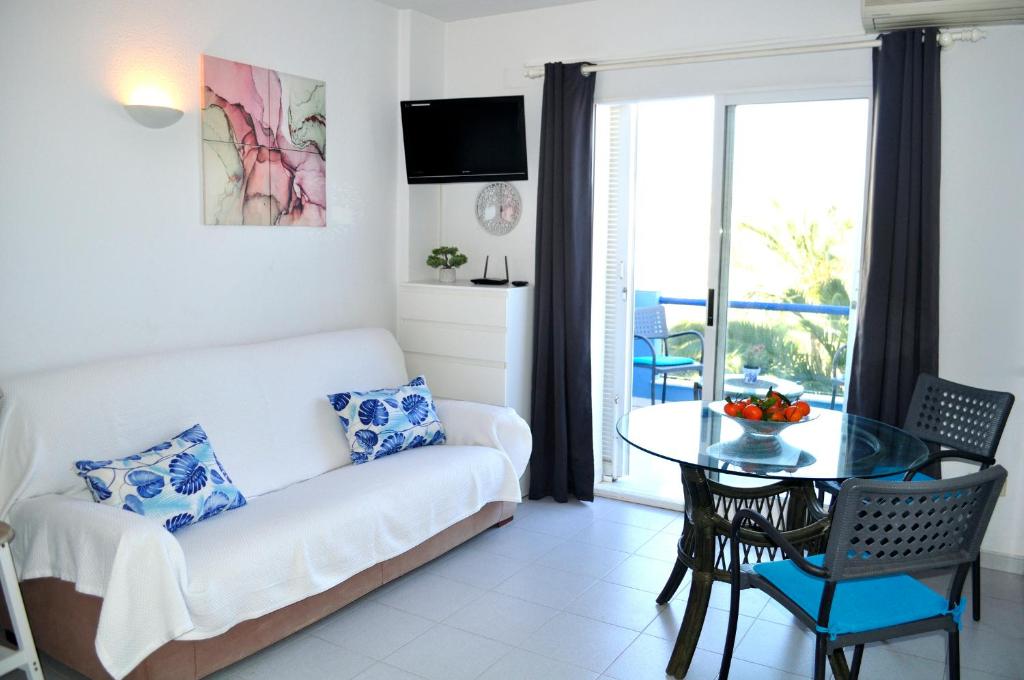 Cala Blanca Studio, by Bookindenia - 5
