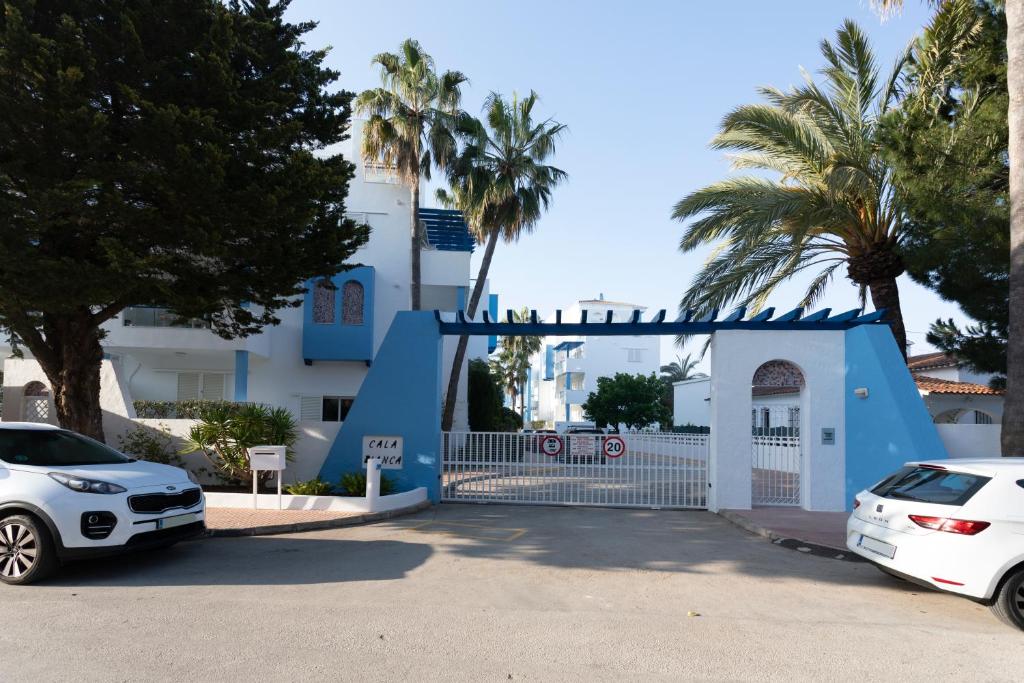 Cala Blanca Studio, by Bookindenia - 2
