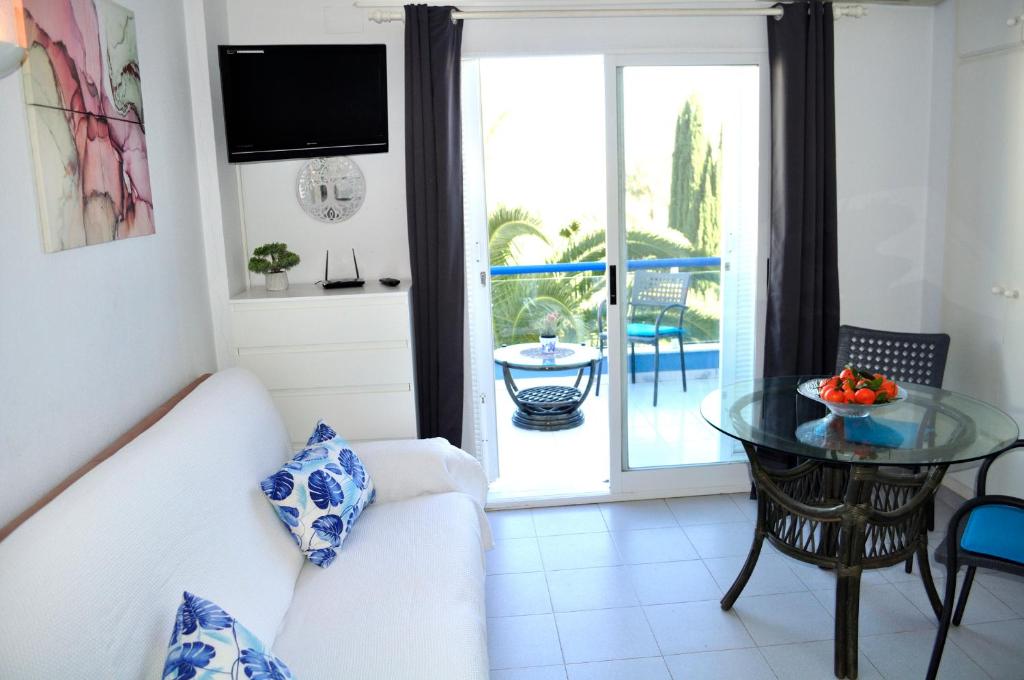 Cala Blanca Studio, by Bookindenia - 4