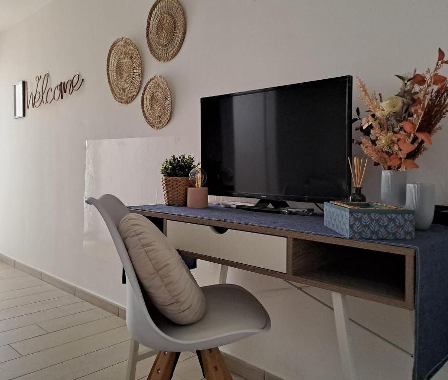 Fiumicino Airport Sunflower Room - 4